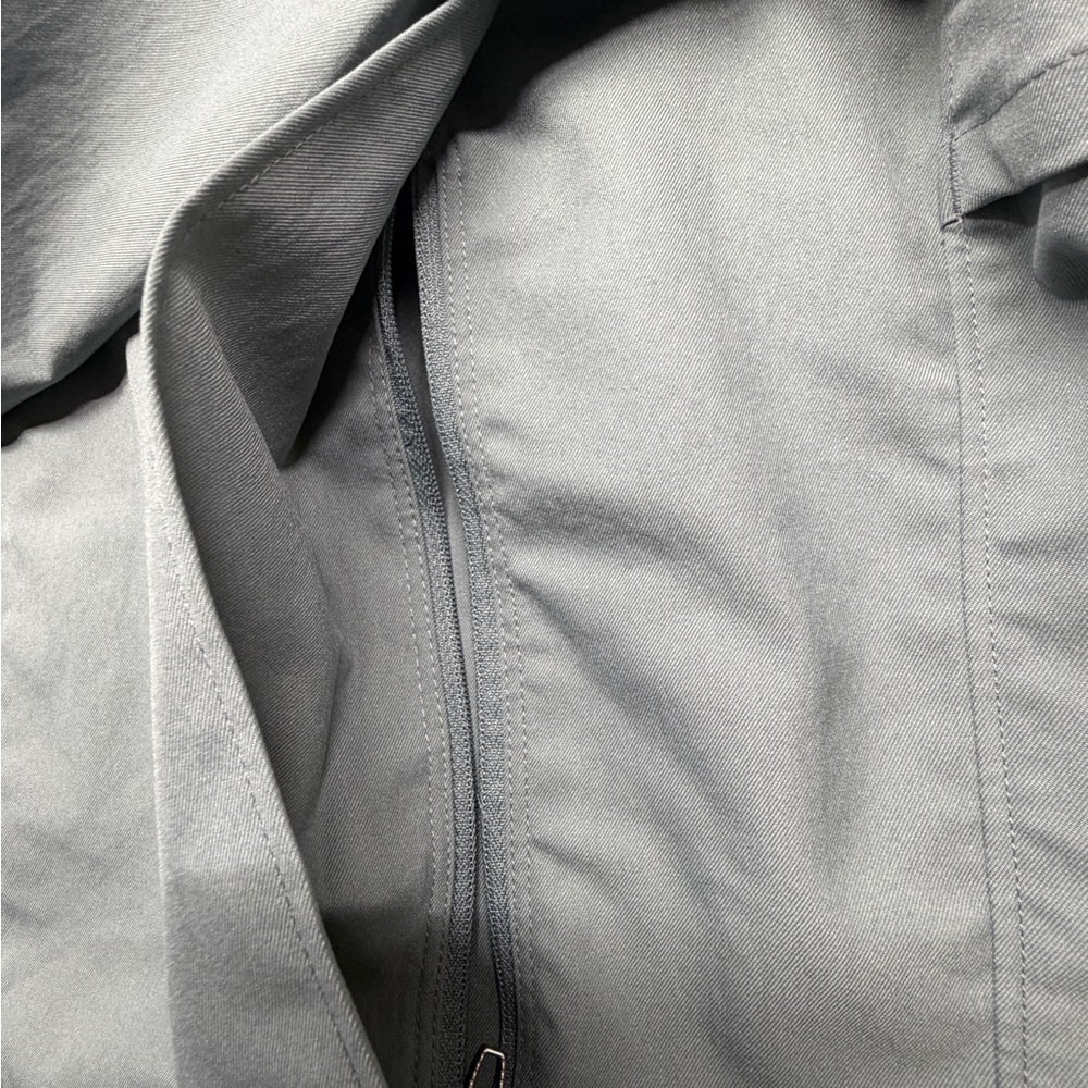 lululemon athletica Men's Slate Gray Jacket - Picture 3 of 7